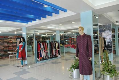 Interior design of the retail apparel outlet of Garden Textile, Meena Bazzar Bur Dubai constructed by by Karani Group,Professional Interior Decorators in Dubai UAE