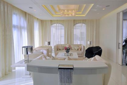 Interior design of living room by Karani Group, Professional Interior Decorators in Dubai UAE